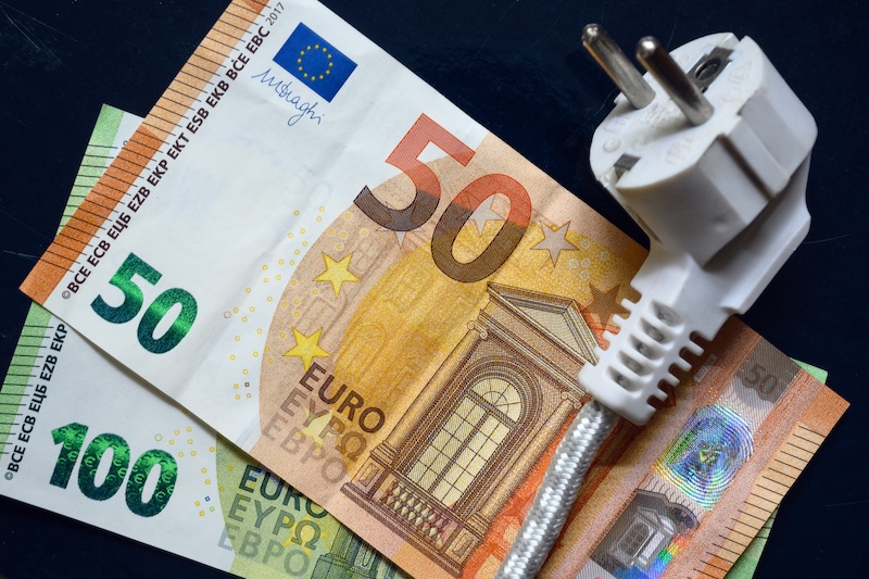 Kontakt och euro-sedlar